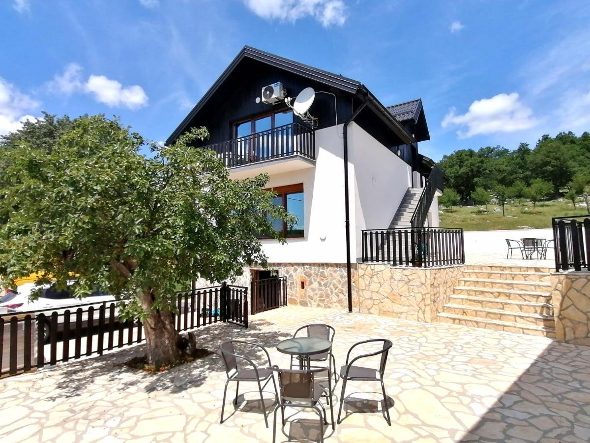 Farma & Apartmani II Opg Sasa Delic Grabusic Kültér fotó